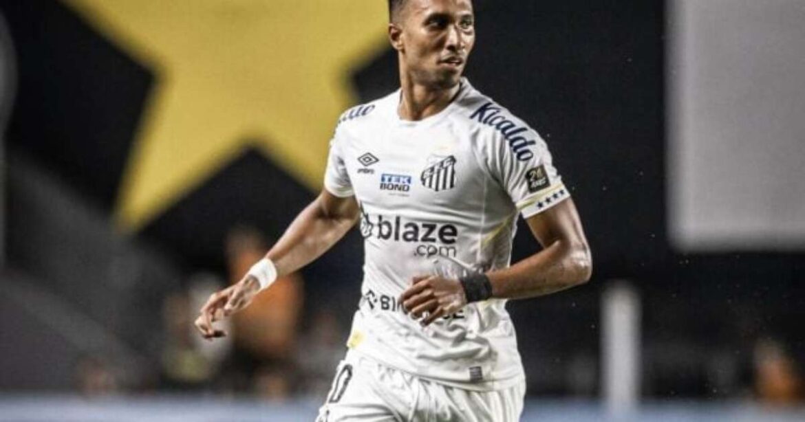 Lucas Braga deja a Santos con el club de la Serie A con el club