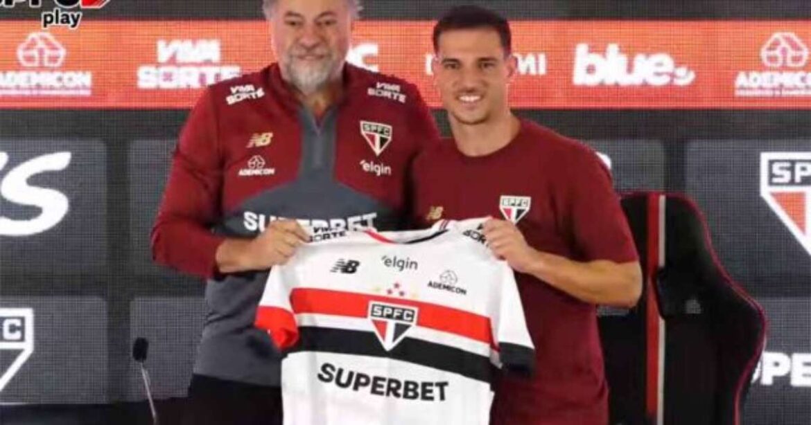 Cidrick se presenta en Sao Paulo y reduce el breve contrato con el club